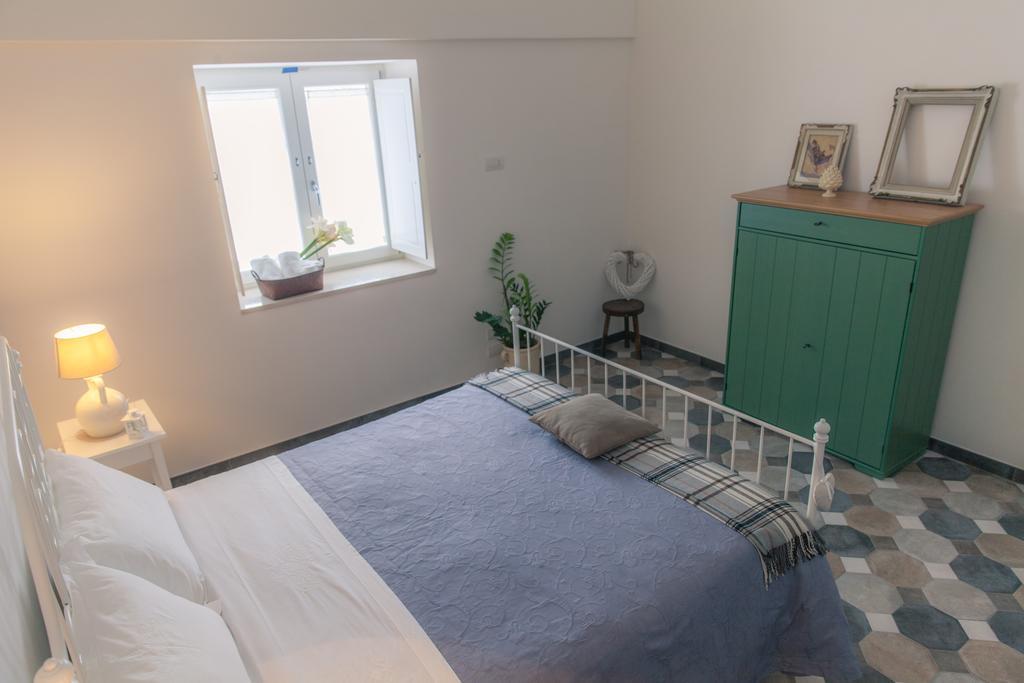 Marinella Suite Home Locorotondo Værelse billede