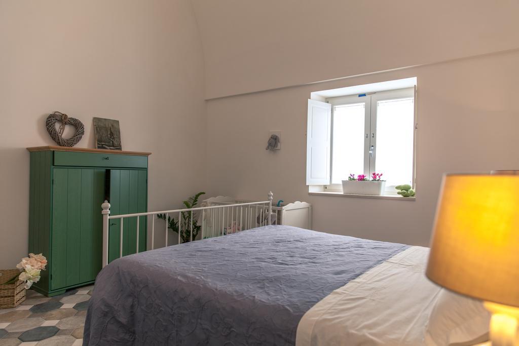 Marinella Suite Home Locorotondo Eksteriør billede