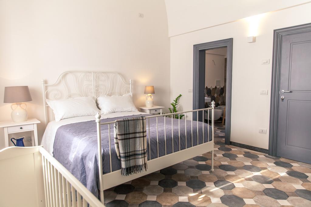 Marinella Suite Home Locorotondo Eksteriør billede