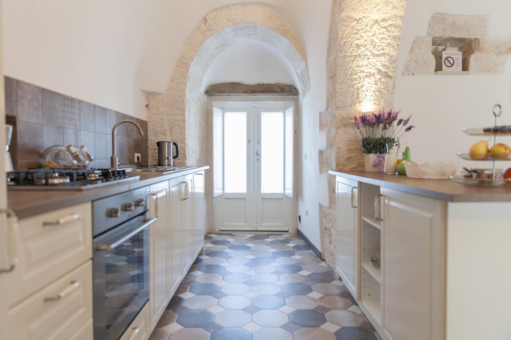 Marinella Suite Home Locorotondo Eksteriør billede